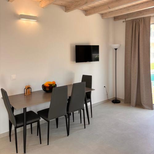 poolviewapartment01